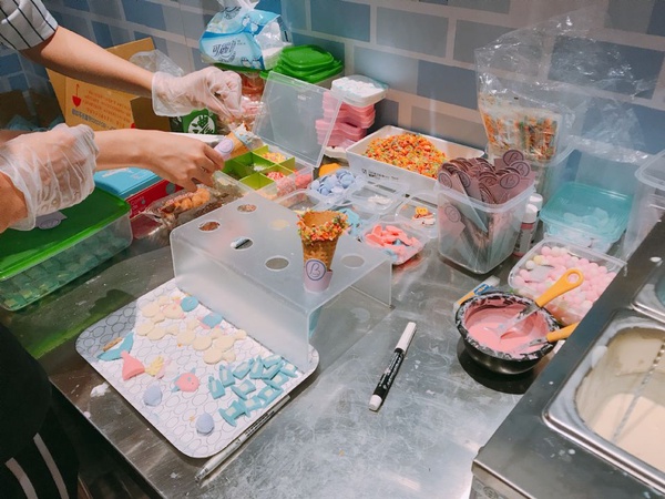 HIGH CHEEKS《POP STORE》7/16快閃台北！不限金額送打卡名店「Blue Box」夢幻冰淇淋