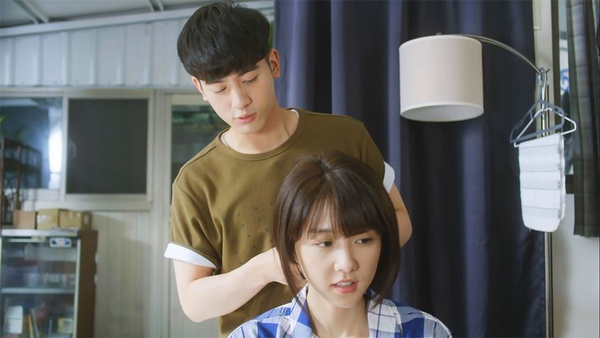 《高塔公主》完結孟耿如大哭不捨！接檔戲《愛的3.14159》吳思賢變身暖男幫邵雨薇綁頭髮