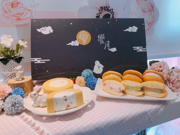 COLD STONE把蛋黃哥化身月兔，推超萌中秋禮盒，即日起開搶啦