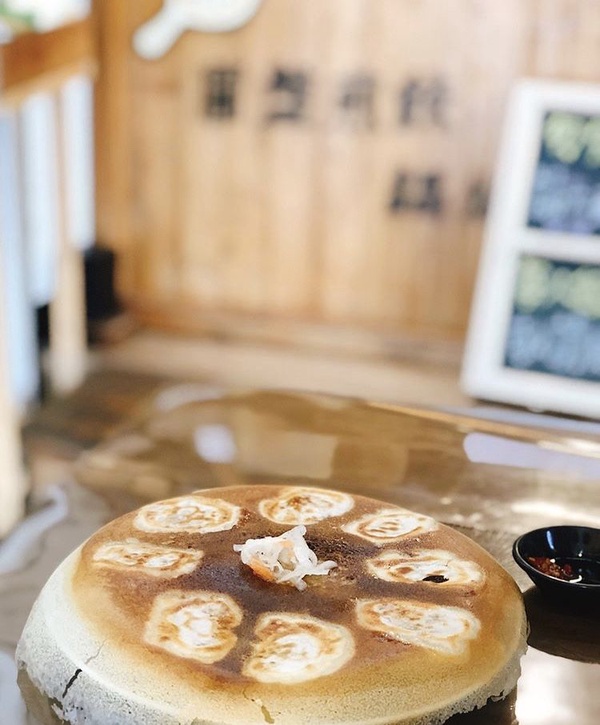 冰花煎餃推薦店家在這裡~超誘人的脆皮冰花好想大口咬下