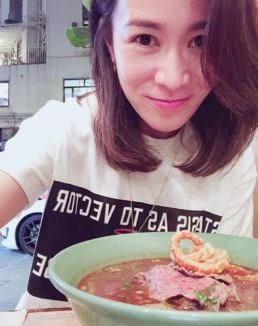 《延禧攻略》佘詩曼4大招保養方法！43歲超凍齡少女肌膚，獨家水果居然都吃它