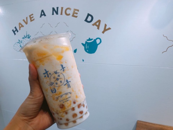 IG人氣手搖飲木子日青開設二店，粉絲們這五天手作珍珠鮮奶茶五折！