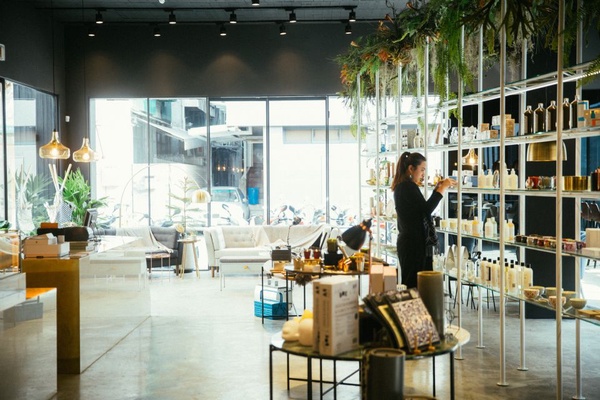 「P & T柏林茶館」時尚風格茶飲店正式開幕，獨創茶調酒別錯過
