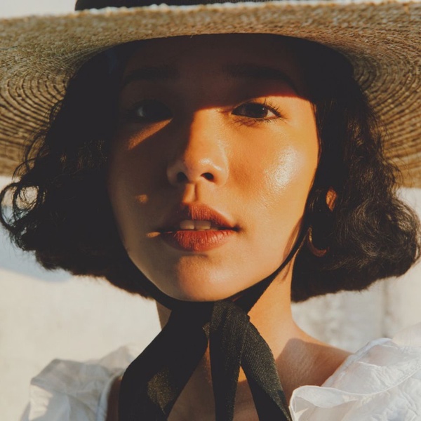 泰式新靈感！4位風靡Instagram的泰國時尚美人 追起來！再不Follow就晚了！