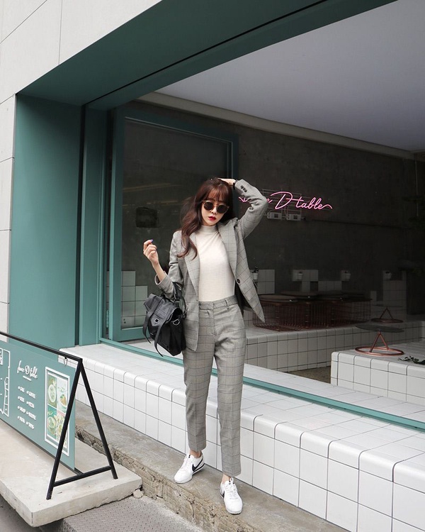 Krystal和韓藝瑟都穿上的「格紋西裝外套」，秋冬必買!