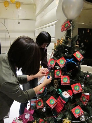 LUSH 2013 聖誕銀河派對