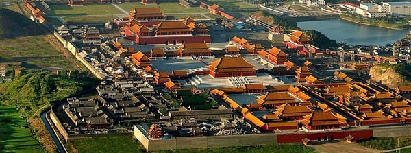 清宮劇大夯。帶你進宮！1:1山寨紫禁城？中國好萊塢 橫店影視城旅遊夯起來！
