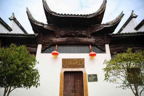 清宮劇大夯。帶你進宮！1:1山寨紫禁城？中國好萊塢 橫店影視城旅遊夯起來！