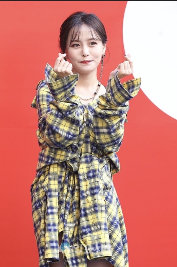 2019首爾時尚週，最夯「格子」單品孔曉振、EXID都在穿