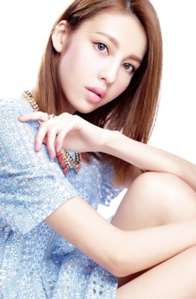 甜美粉、浪漫紫、清新綠，讓「粉嫩色」開啟你的微萌魅力