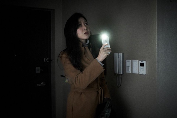 孔曉振驚悚新作《鎖命危機》,歐膩自己拍完不敢看,自己住的女生慎入!