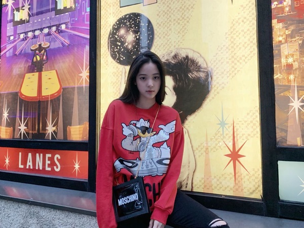 MOSCHINO [tv] H&M11/8開賣~蕭敬騰、a-mei、歐陽娜娜眾位時尚巨星紛紛搶穿！