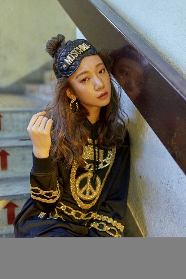 MOSCHINO [tv] H&M11/8開賣~蕭敬騰、a-mei、歐陽娜娜眾位時尚巨星紛紛搶穿！