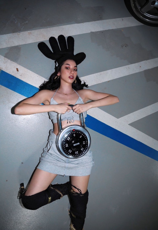MOSCHINO [tv] H&M11/8開賣~蕭敬騰、a-mei、歐陽娜娜眾位時尚巨星紛紛搶穿！