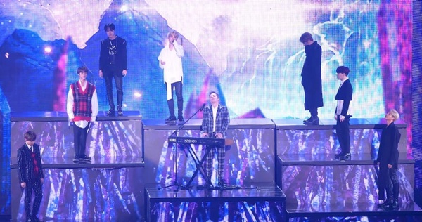 CP查理xBTS太強大！完美合作演繹《We Don’t Talk Any More》、《FAKE LOVE》