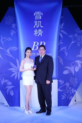  林依晨 夢幻魔術處女秀，讓現場嘉賓眼睛為之一亮！