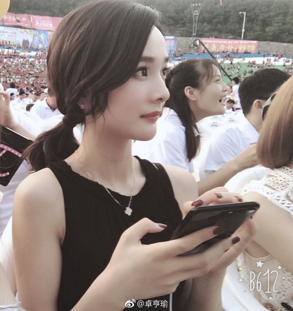女星「替身」顏值高！5位女星楊冪、趙麗穎背後替身曝光，到底能多像？