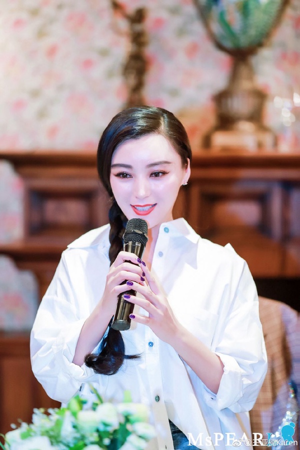 女星「替身」顏值高！5位女星楊冪、趙麗穎背後替身曝光，到底能多像？