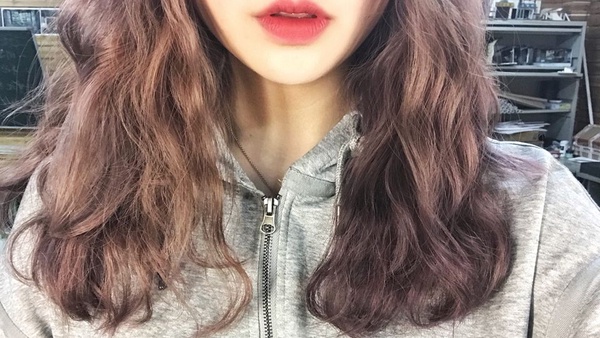 不要拒絕成為仙女，秋冬最美髮型「蛋捲波浪捲髮」快學起來！