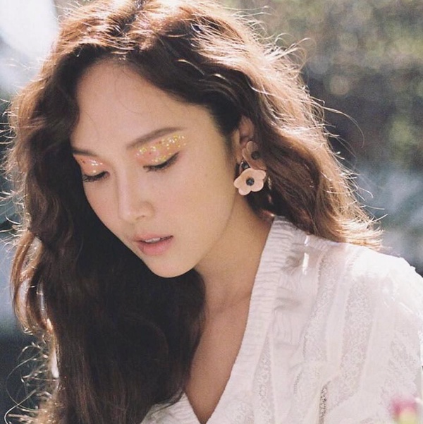 不要拒絕成為仙女，秋冬最美髮型「蛋捲波浪捲髮」快學起來！