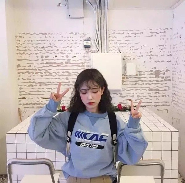 不要拒絕成為仙女，秋冬最美髮型「蛋捲波浪捲髮」快學起來！