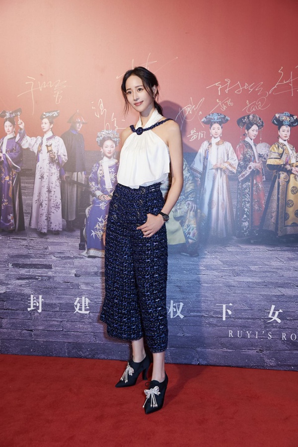 女星撞衫！楊冪vs.木村光希、迪麗熱巴vs.唐嫣，5組同款穿出不同味道