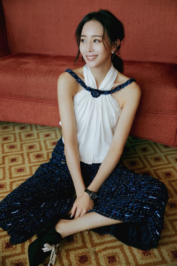 女星撞衫！楊冪vs.木村光希、迪麗熱巴vs.唐嫣，5組同款穿出不同味道