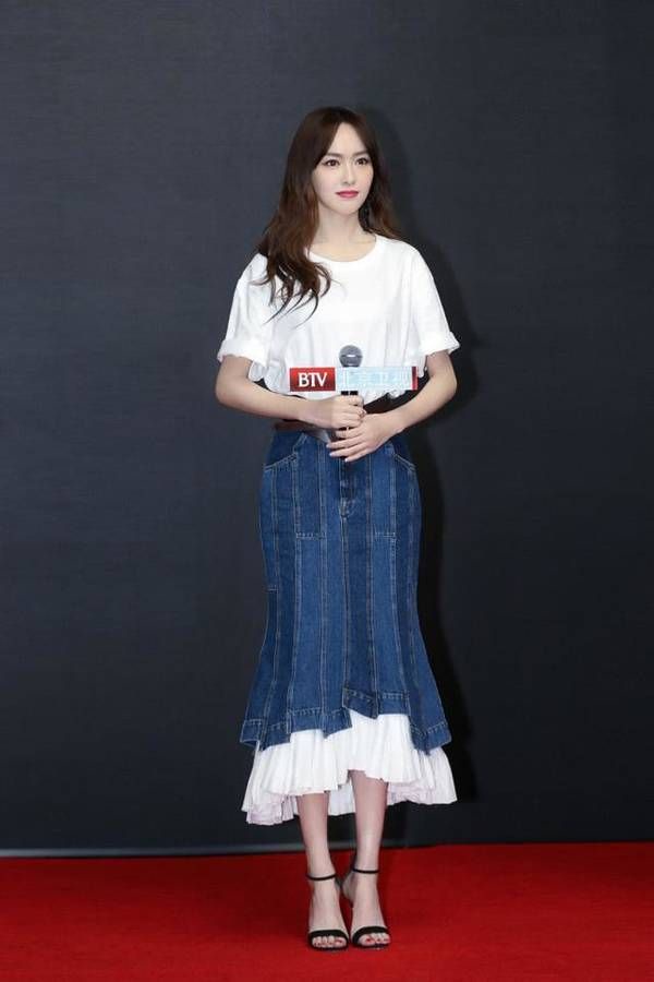 女星撞衫！楊冪vs.木村光希、迪麗熱巴vs.唐嫣，5組同款穿出不同味道