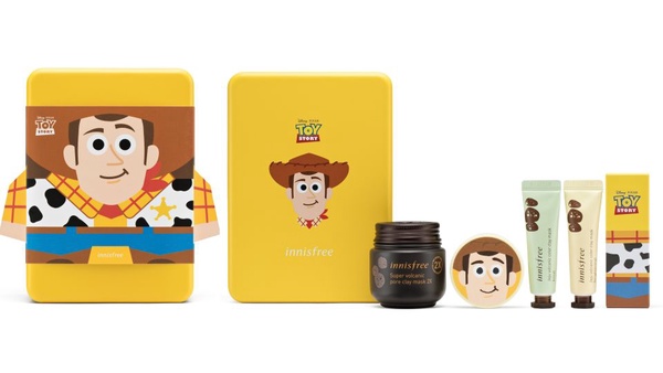innisfree x 玩具總動員聯名美妝，2月滿額再送胡迪、巴斯光年聯名環保袋