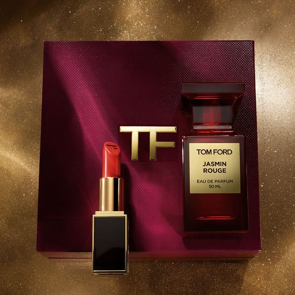 化妝包中必收斷貨王「TOM FORD」，推出全新訂製唇膏!超美櫻桃紅來襲！