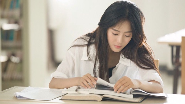 《小美好》林靜曉化身《知否》趙麗穎忠僕！為戲增胖10斤，現代裝完全是女神