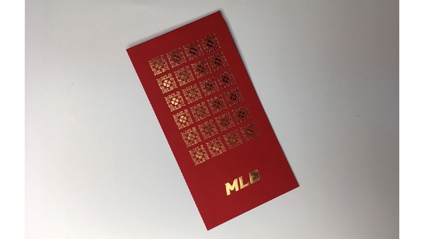 奢華美妝專櫃限定紅包袋，年節送給你！YSL深藍鏡面、NARS紙雕設計超搶眼！