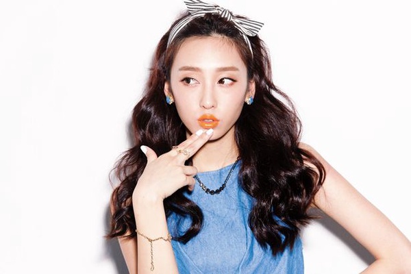 今夏把握「Boyish x Girly」，用優雅的飾品為自己加分！