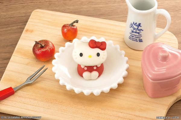日本超商Hello Kitty限定商品登場～造型包子不再是環球影城限定！