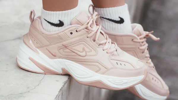 5款絕美夢幻「奶油杏粉」球鞋！Nike、adidas 、New Balance都是春天必備！