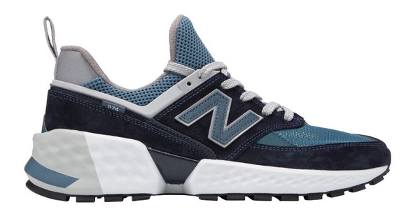 台灣也要開賣啦！IU腳踩new balance 708 新款仙女球鞋下凡，穿搭法全公開！