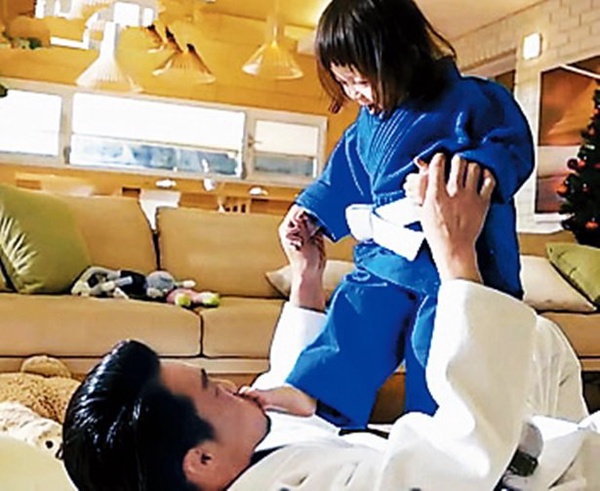 「奶爸最性感」男人手上有個娃，看起來就是增值！