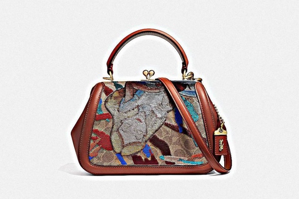 2019 COACH x DISNEY聯名再次出擊！愛麗絲、小鹿斑比、101忠狗成為主角！