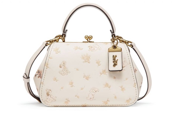 2019 COACH x DISNEY聯名再次出擊！愛麗絲、小鹿斑比、101忠狗成為主角！