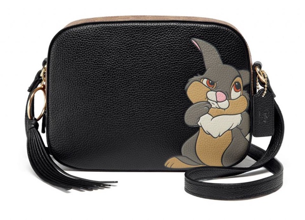 2019 COACH x DISNEY聯名再次出擊！愛麗絲、小鹿斑比、101忠狗成為主角！