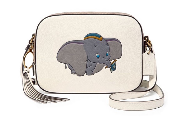 2019 COACH x DISNEY聯名再次出擊！愛麗絲、小鹿斑比、101忠狗成為主角！