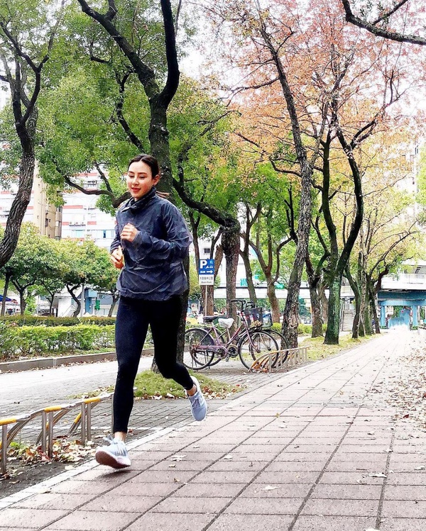 「跑鞋」沒選對很傷腳，初心者v.s.跑步高手這樣挑~加碼推薦各品牌跑鞋新品！
