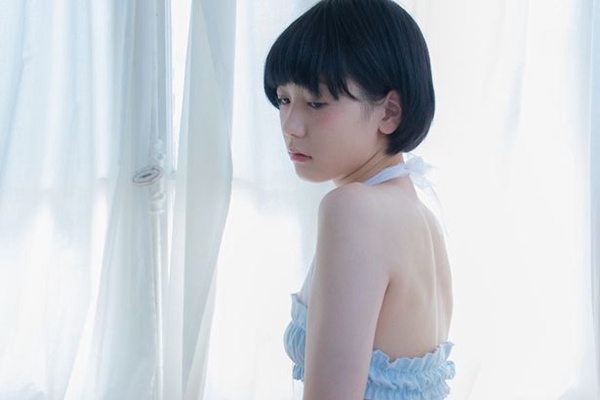 為小胸女孩內衣品牌「feast by GOMI HAYAKAWA」發表新作品