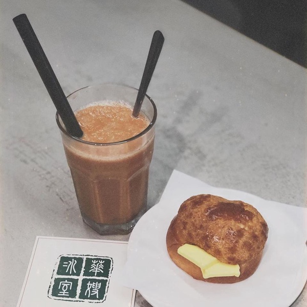 港星最愛「華嫂冰室」開幕！台灣限定花生西多士必點，招牌冰花奶茶、菠蘿包也是人氣必吃！