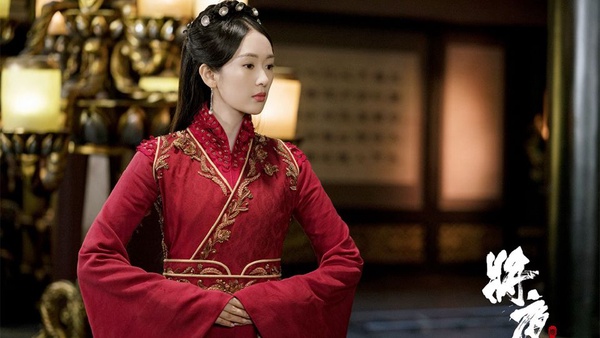 《如懿傳》10位娘娘穿清朝旗服美！但她們在這些戲的古裝造型更讓人驚艷