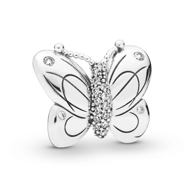 PANDORA 2019春季新品報到，不只PANDORA經典手環，項鍊、耳環也瘋疊搭！