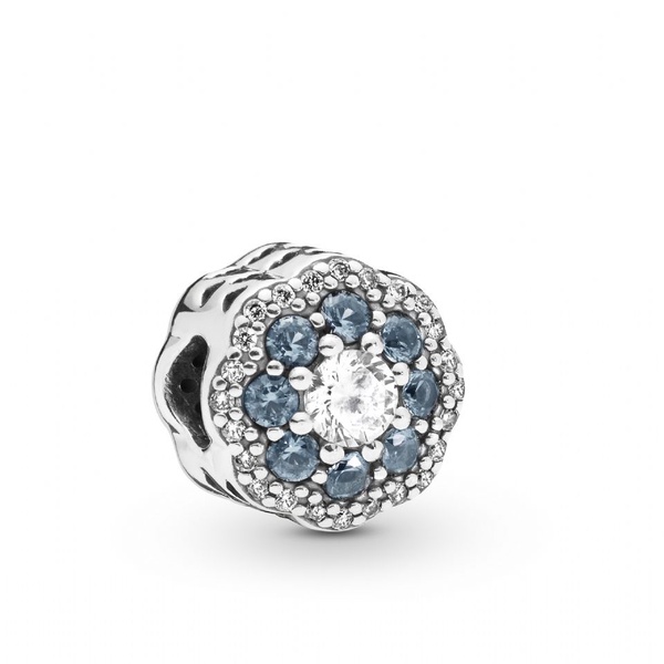 PANDORA 2019春季新品報到，不只PANDORA經典手環，項鍊、耳環也瘋疊搭！
