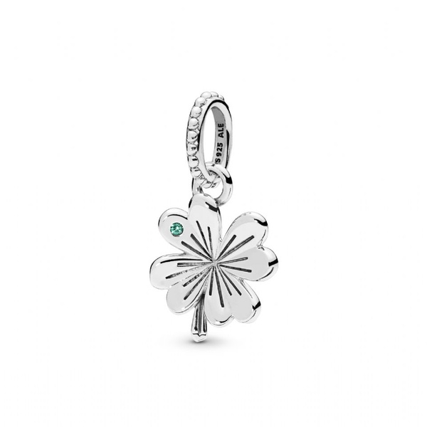 PANDORA 2019春季新品報到，不只PANDORA經典手環，項鍊、耳環也瘋疊搭！