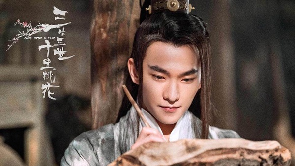 《三生三世》劇版影版8角色造型PK！楊冪霸氣、劉亦菲仙氣，折顏造型讓人無法直視