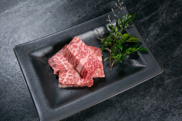 台北燒肉推薦再加一，旺盛苑和牛燒肉全新開幕，頂級9+等級和牛、店家地址都在這裡